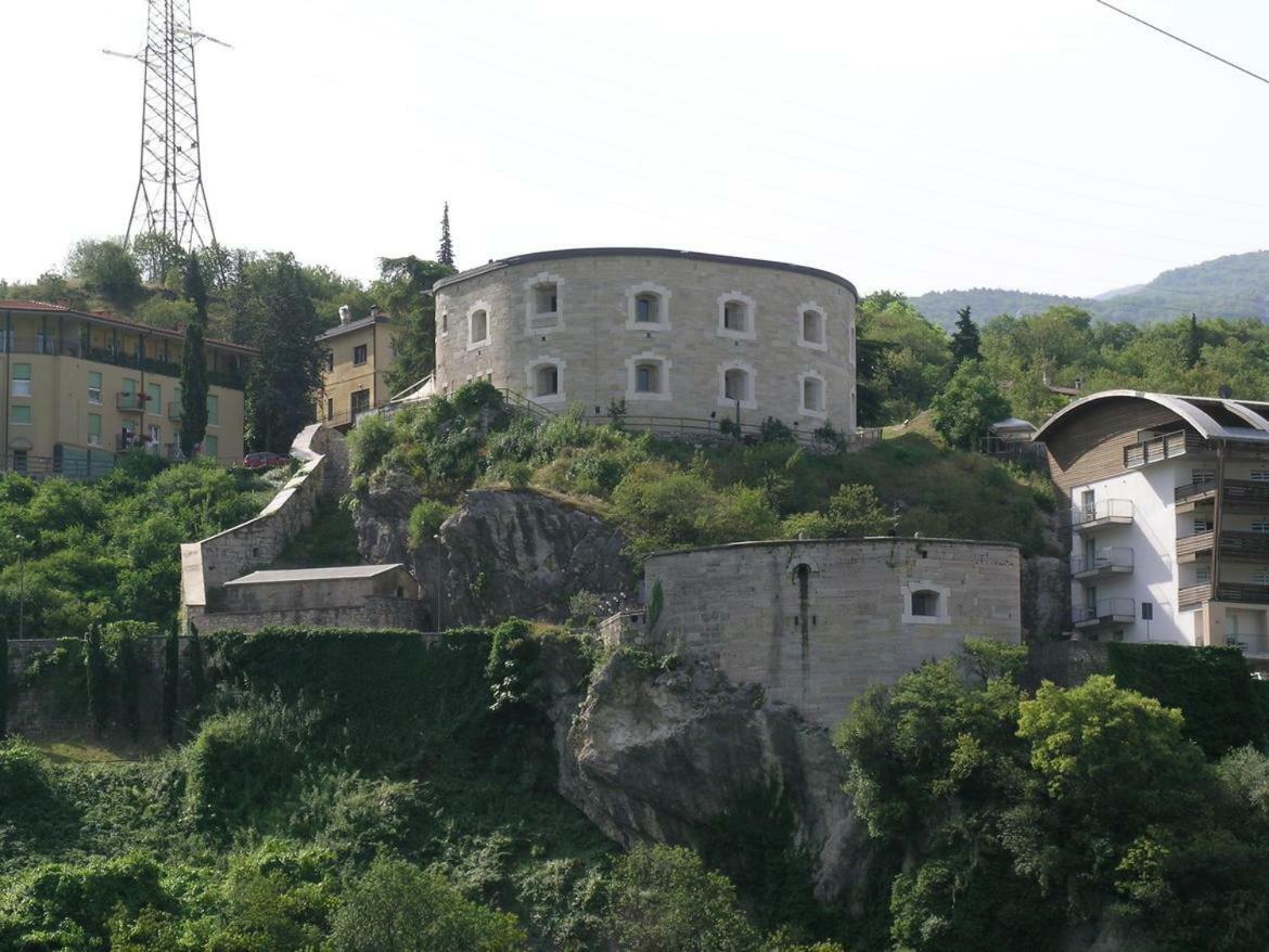 Appartamento Ellen Torbole Sul Garda Exterior photo